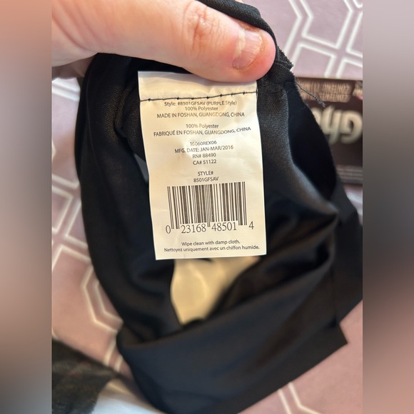 Ghost Face Metallic Purple Fun World Mask BNWT - Picture 3 of 4